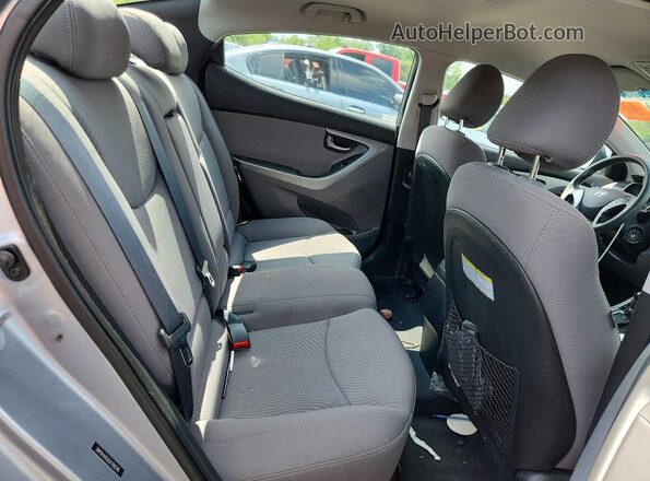 5NPDH4AE6GH786296 2016 HYUNDAI ELANTRA Silver უკანა სავარძლების ხედი