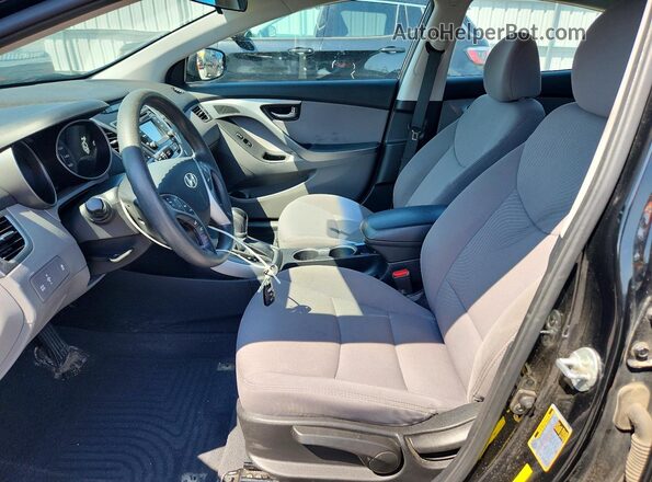 5NPDH4AE7GH693769 2016 HYUNDAI ELANTRA Black Вид салону спереду