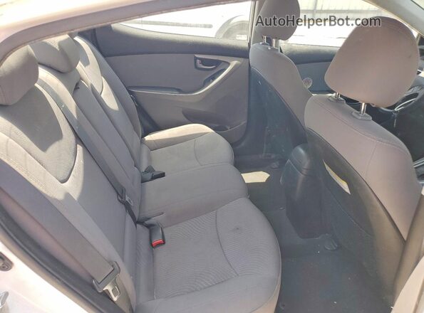 5NPDH4AE7GH763450 2016 HYUNDAI ELANTRA White Вид задніх сидінь