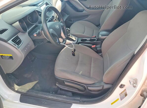 5NPDH4AE7GH766123 2016 HYUNDAI ELANTRA White Front interior view