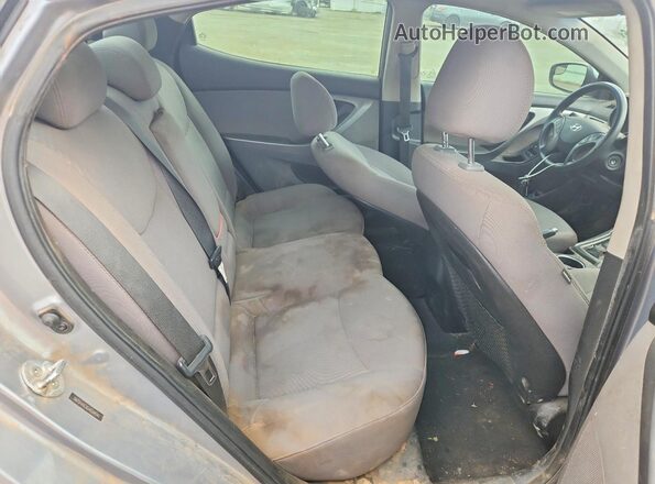 5NPDH4AE8GH659694 2016 HYUNDAI ELANTRA Silver Вид задніх сидінь