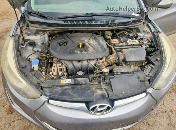 5NPDH4AE8GH659694 2016 HYUNDAI ELANTRA Silver Вид задньої частини салону