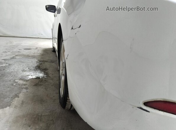 5NPDH4AE8GH681159 2016 HYUNDAI ELANTRA White 