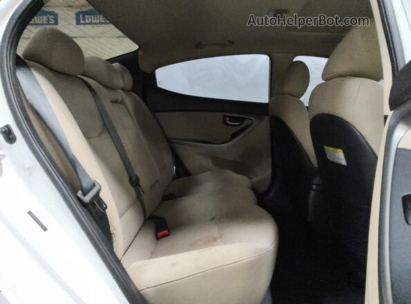 5NPDH4AE8GH681159 2016 HYUNDAI ELANTRA White 