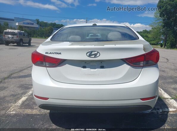 5NPDH4AE8GH681761 2016 HYUNDAI ELANTRA White 