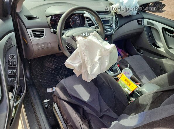 5NPDH4AE8GH683624 2016 HYUNDAI ELANTRA Silver Vista del salpicadero