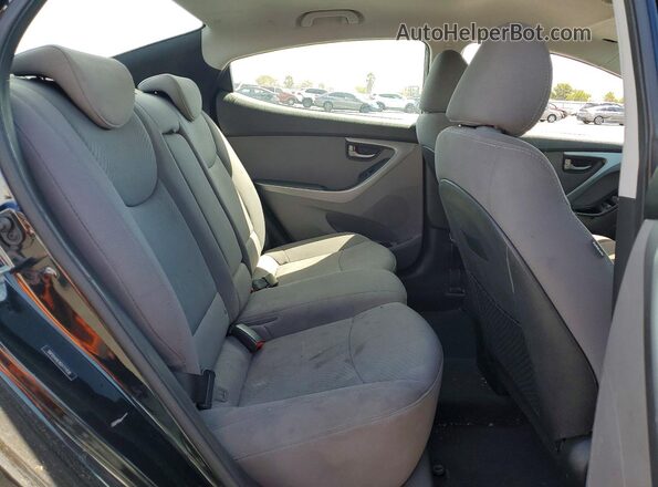 5NPDH4AE8GH711938 2016 HYUNDAI ELANTRA Black Rear seats view