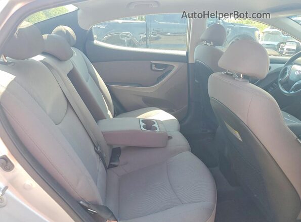 5NPDH4AE8GH734331 2016 HYUNDAI ELANTRA Gray Vista de los asientos traseros