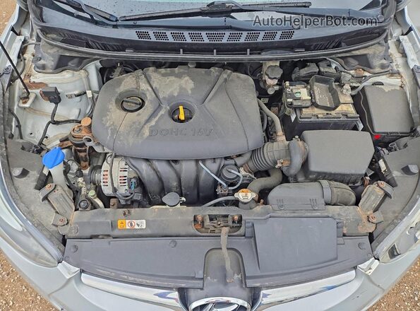 5NPDH4AE9GH663141 2016 HYUNDAI ELANTRA Silver Vista interior trasera