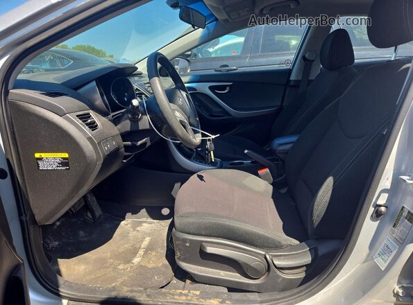 5NPDH4AE9GH663141 2016 HYUNDAI ELANTRA Silver Vista interior delantera