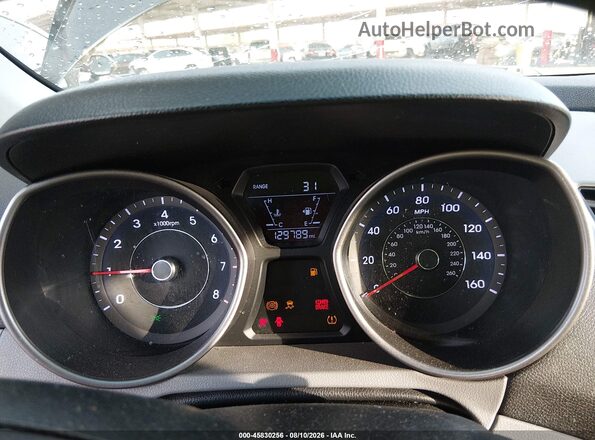 5NPDH4AE9GH706439 2016 HYUNDAI ELANTRA Black Widok tylnych siedzeń