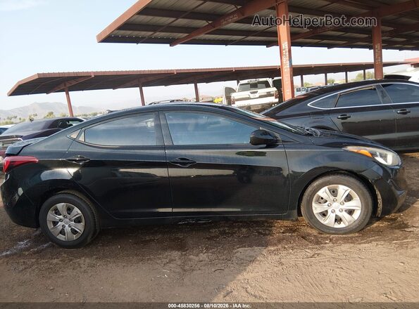 5NPDH4AE9GH706439 2016 HYUNDAI ELANTRA Black Widok wnętrza z tyłu