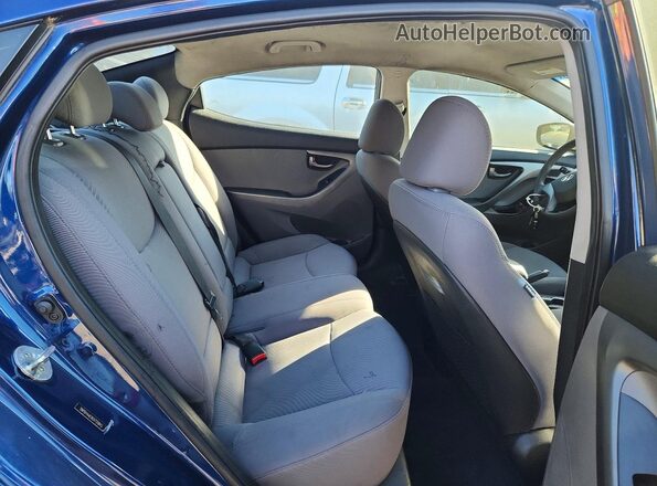 5NPDH4AE9GH720843 2016 HYUNDAI ELANTRA Blue Вид задніх сидінь