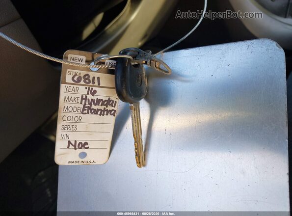 5NPDH4AE9GH751932 2016 HYUNDAI ELANTRA Silver წინა პანელის ხედი