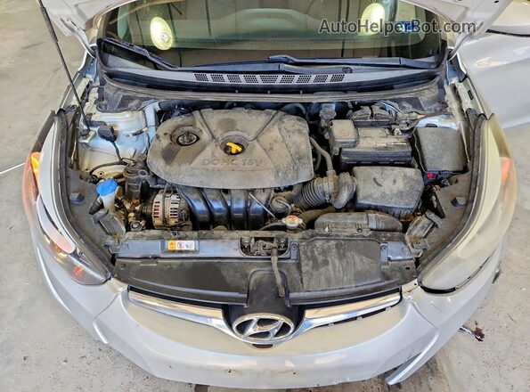 5NPDH4AEXGH670809 2016 HYUNDAI ELANTRA Silver Սալոնի հետևի տեսք
