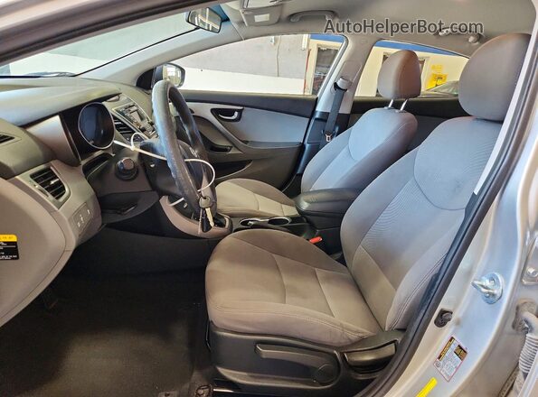 5NPDH4AEXGH670809 2016 HYUNDAI ELANTRA Silver Սալոնի դիմացի տեսք
