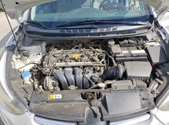 5NPDH4AEXGH695886 2016 HYUNDAI ELANTRA Silver Vista interior trasera