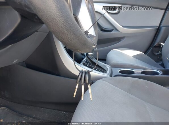 5NPDH4AEXGH760669 2016 HYUNDAI ELANTRA White Vista del salpicadero