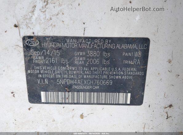 5NPDH4AEXGH760669 2016 HYUNDAI ELANTRA White Vista del compartimento del motor