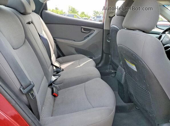 5NPDH4AEXGH770912 2016 HYUNDAI ELANTRA Red Вид задніх сидінь