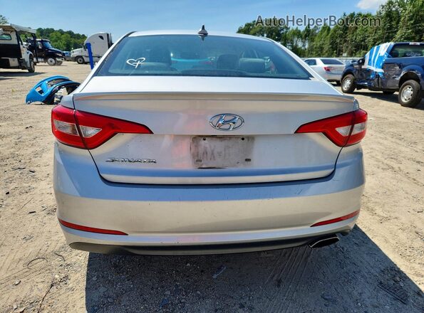 5NPE24AF0GH285077 2016 HYUNDAI SONATA Silver Rear view