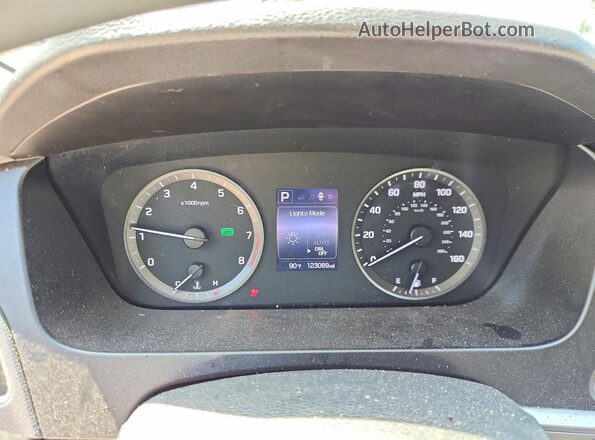 5NPE24AF0GH309619 2016 HYUNDAI SONATA Silver Widok zestawu wskaźników