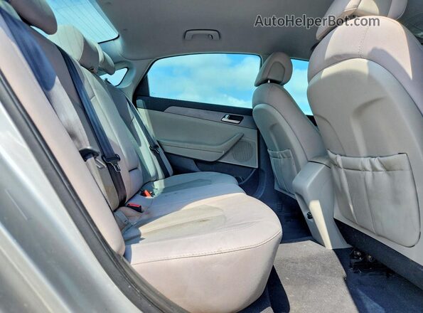 5NPE24AF0GH359260 2016 HYUNDAI SONATA Silver უკანა სავარძლების ხედი