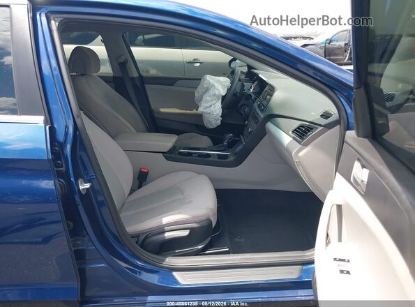 5NPE24AF0GH400583 2016 HYUNDAI SONATA Blue Front interior view