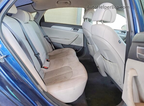5NPE24AF0HH461711 2017 HYUNDAI SONATA Blue Вид задніх сидінь