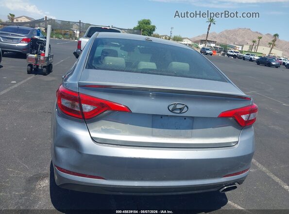 5NPE24AF0HH479352 2017 HYUNDAI SONATA Silver Դիմացի տեսք