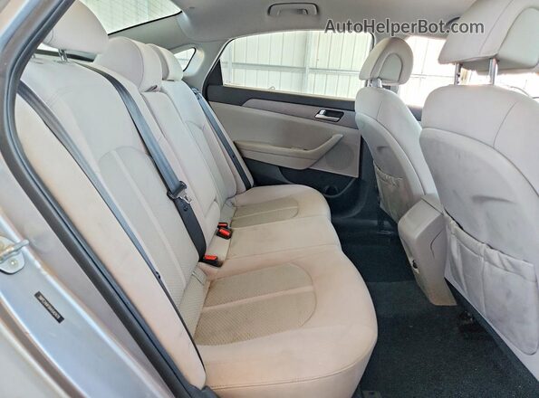 5NPE24AF0HH542479 2017 HYUNDAI SONATA Silver უკანა სავარძლების ხედი