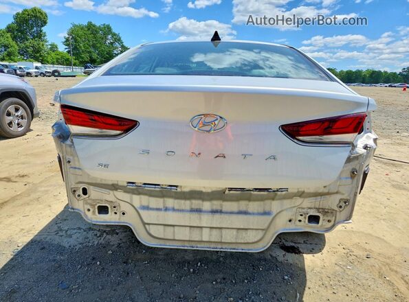 5NPE24AF0JH600841 2018 HYUNDAI SONATA Silver Widok z tyłu