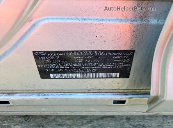 5NPE24AF0JH600841 2018 HYUNDAI SONATA Silver Widok komory silnika