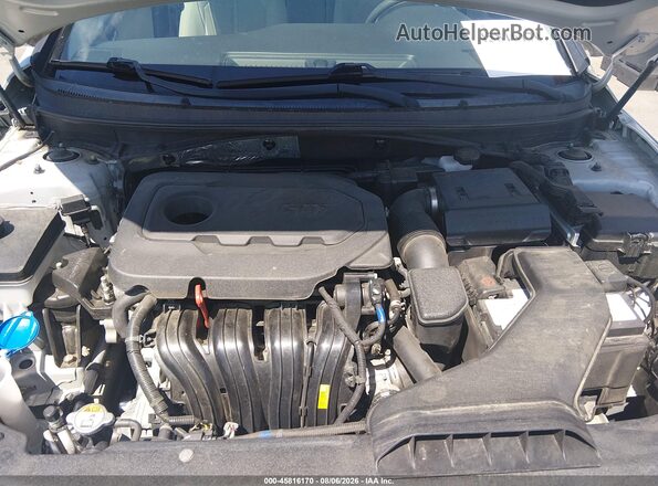 5NPE24AF0JH675863 2018 HYUNDAI SONATA Серебряный Вид сзади