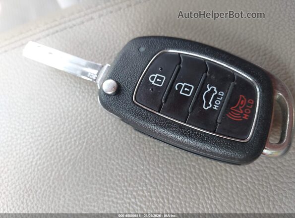 5NPE24AF0JH680481 2018 HYUNDAI SONATA Blue Вид панелі приладів