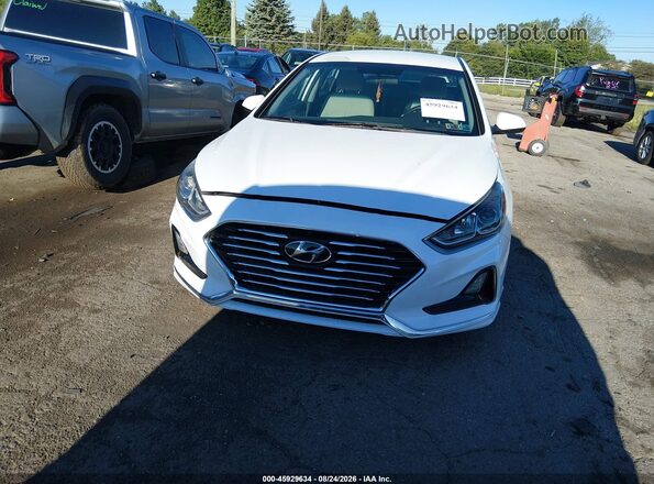 5NPE24AF0JH706223 2018 HYUNDAI SONATA White Vista del cuadro de instrumentos