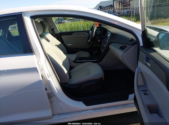 5NPE24AF0JH706223 2018 HYUNDAI SONATA White Vista interior delantera
