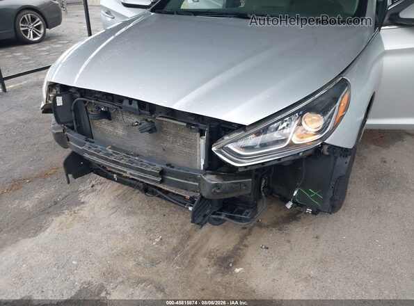 5NPE24AF0JH728013 2018 HYUNDAI SONATA Silver Front view