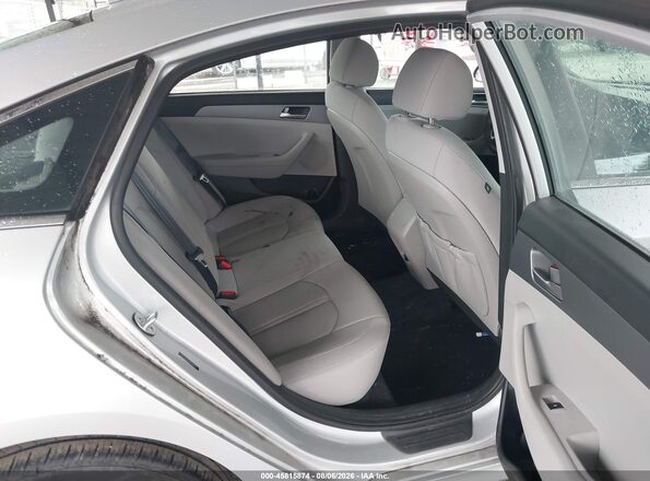 5NPE24AF0JH728013 2018 HYUNDAI SONATA Silver VIN sticker view