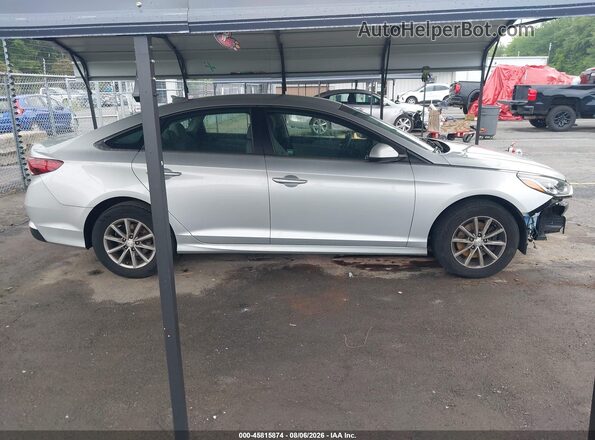 5NPE24AF0JH728013 2018 HYUNDAI SONATA Silver 360 interior view