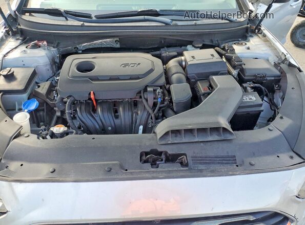 5NPE24AF0KH760929 2019 HYUNDAI SONATA Серебряный Вид задней части салона