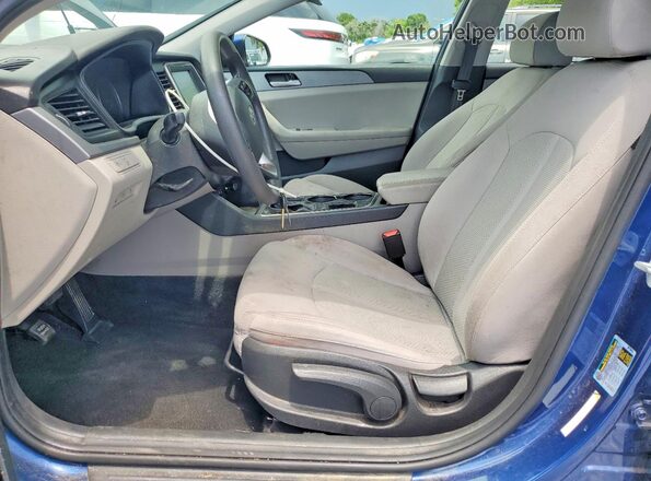 5NPE24AF0KH796958 2019 HYUNDAI SONATA Blue Вид салону спереду