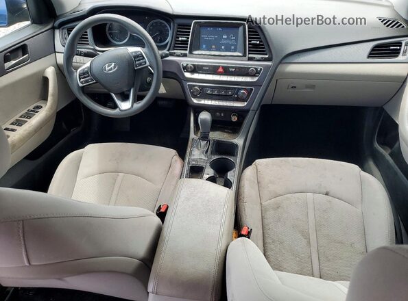 5NPE24AF0KH796958 2019 HYUNDAI SONATA Blue Вид панелі приладів