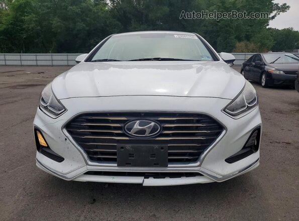 5NPE24AF0KH802225 2019 HYUNDAI SONATA Белый Вид спереди