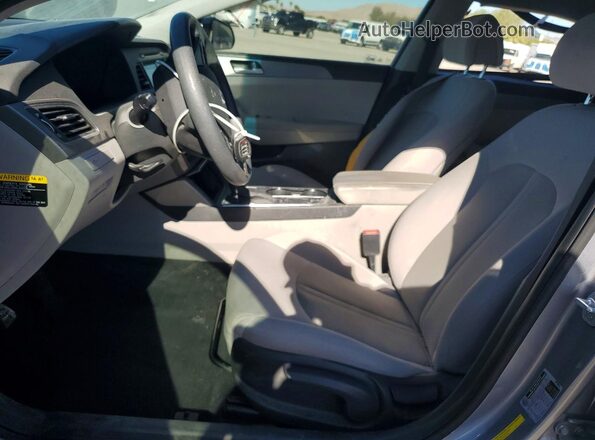 5NPE24AF1GH316868 2016 HYUNDAI SONATA Silver Vista interior delantera