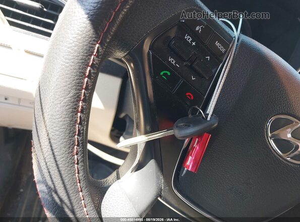 5NPE24AF1GH398388 2016 HYUNDAI SONATA Red Widok deski rozdzielczej