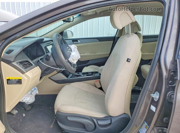 5NPE24AF1HH457604 2017 HYUNDAI SONATA Brown Vista interior delantera