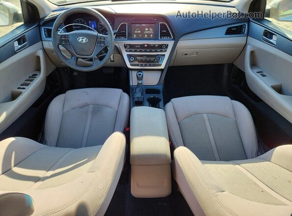 5NPE24AF1HH525559 2017 HYUNDAI SONATA White Vista del salpicadero