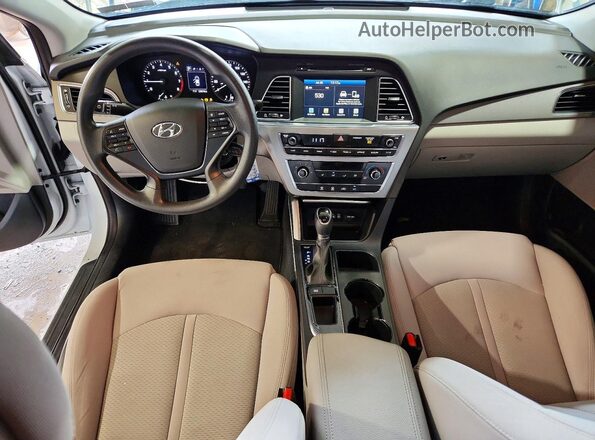 5NPE24AF1HH526744 2017 HYUNDAI SONATA White Dashboard view