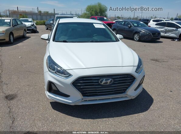 5NPE24AF1JH602033 2018 HYUNDAI SONATA White Вид задньої частини салону